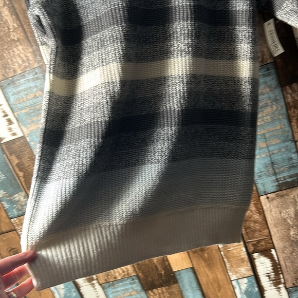 Amazon Essentials XS knit sweater - Picture 8 of 14